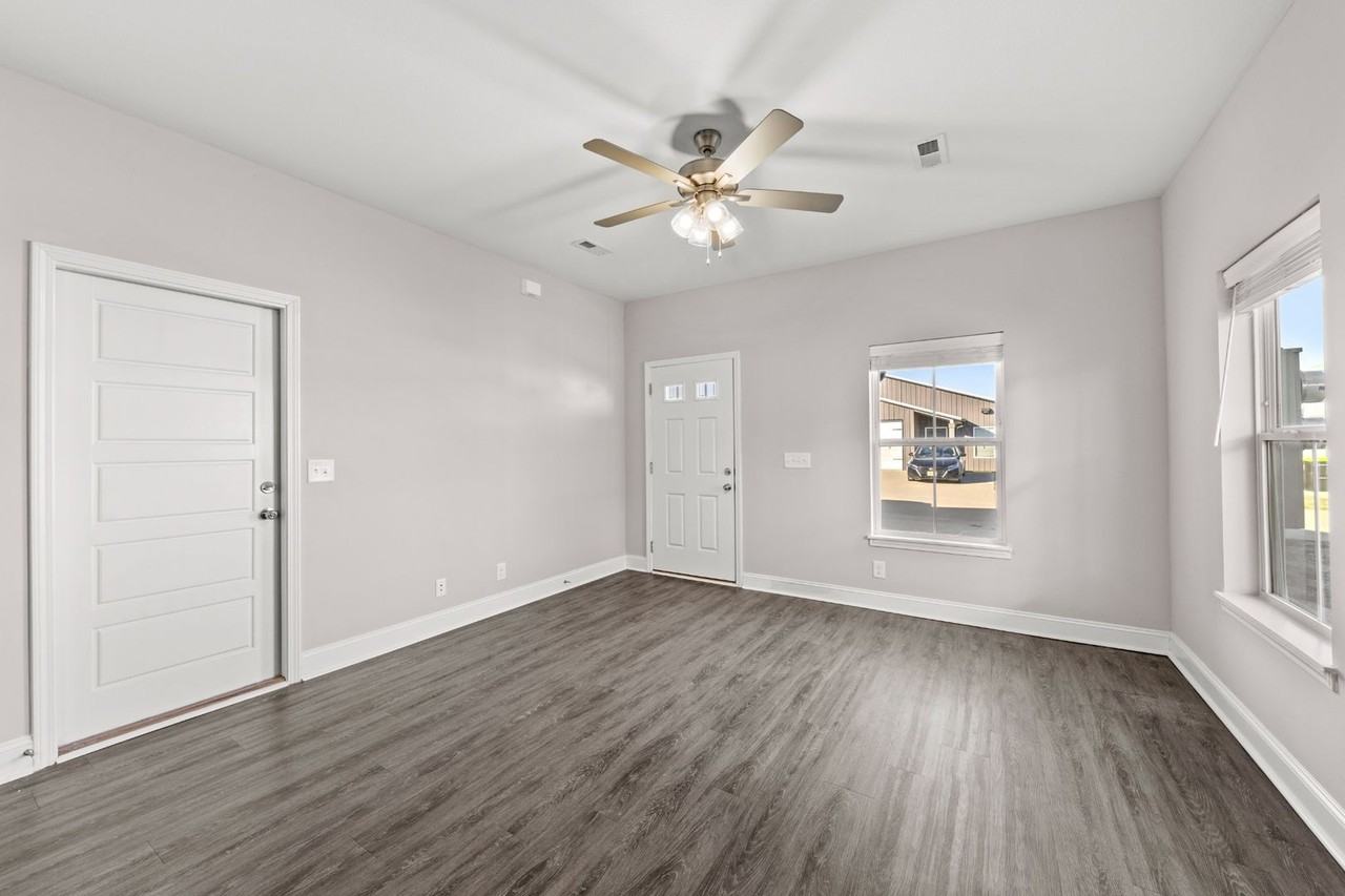 Bainbridge Drive - Photo 7 of 50