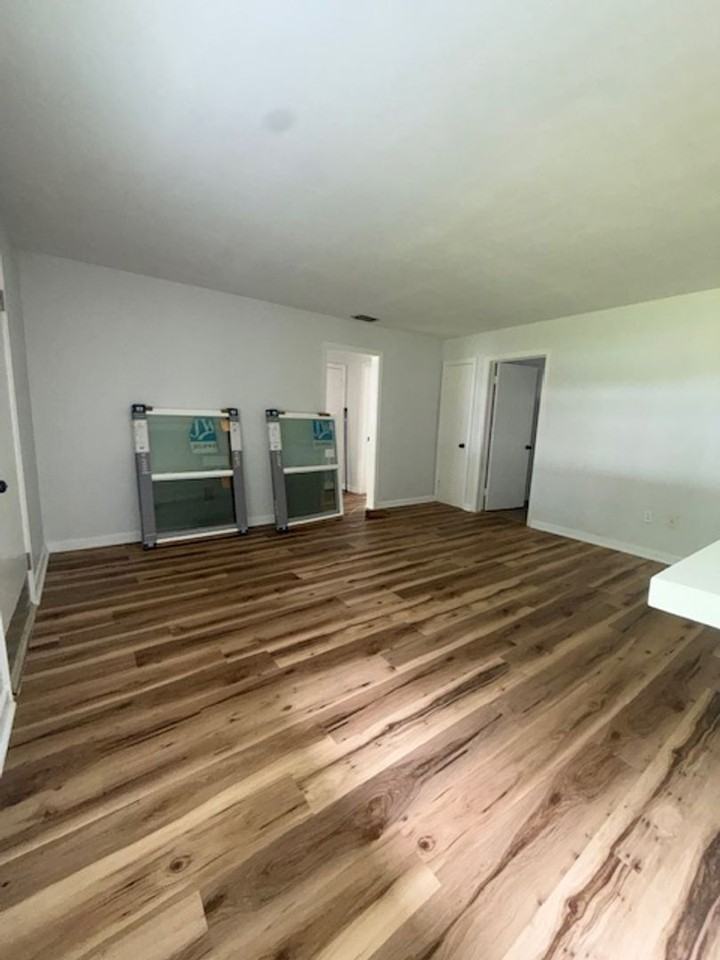 1016 Alba Dr - Photo 3 of 19