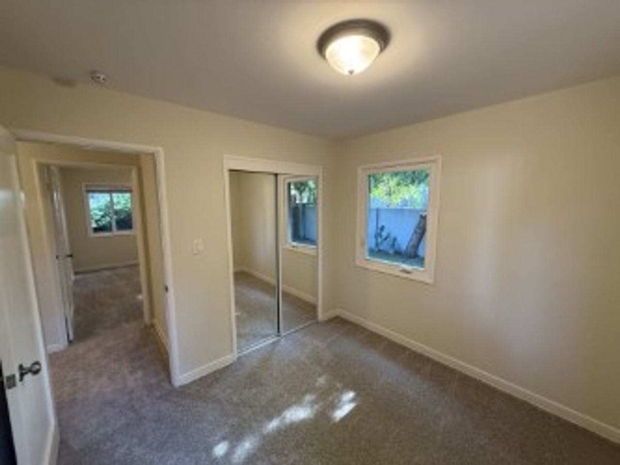 450 N Fair Oaks Ave - Photo 7 of 12