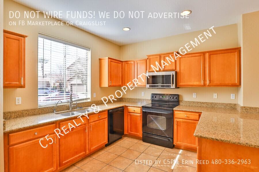 3868 E Palmer St - Photo 4 of 16