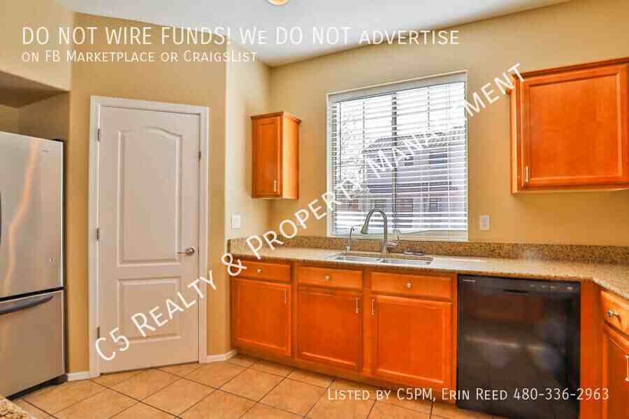 3868 E Palmer St - Photo 6 of 16