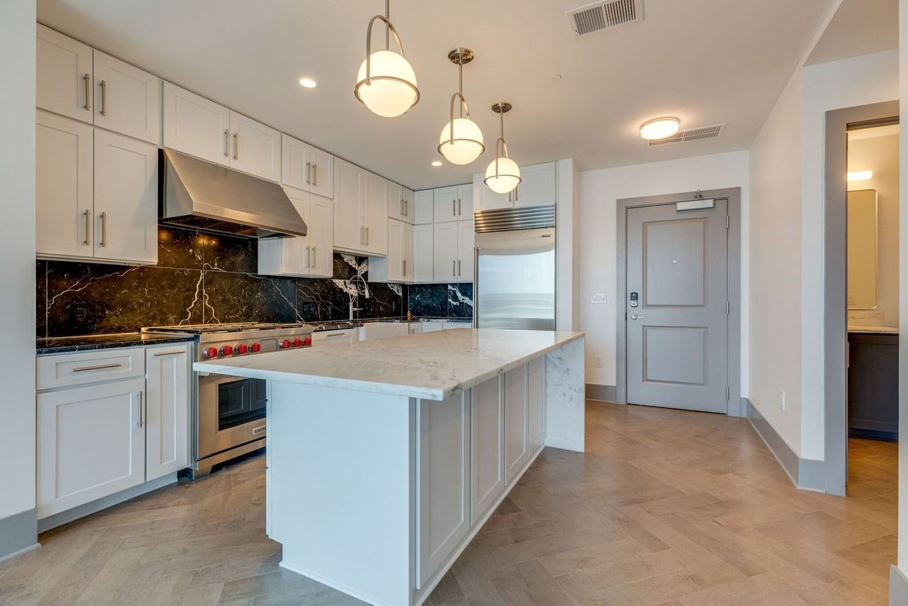 1616 West End Ave #2803 - Photo 2 of 50