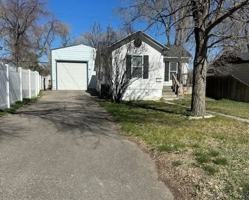 featured image of 726 N 11th Ave