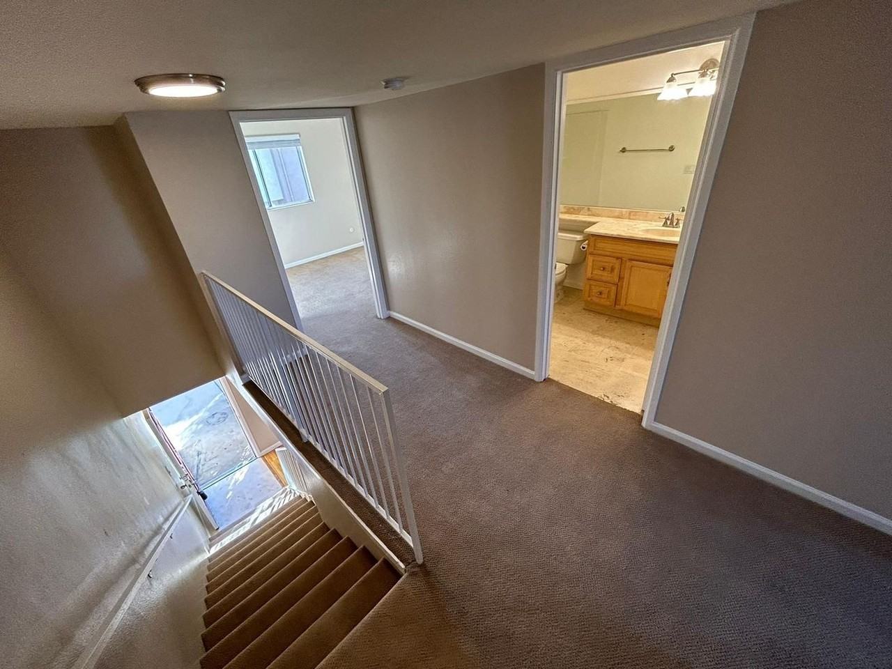 309 S Mollison Ave #4 - Photo 6 of 18
