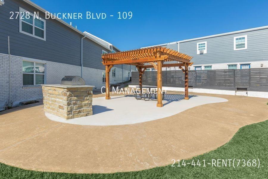 2728 N Buckner Blvd #109 - Photo 7 of 11