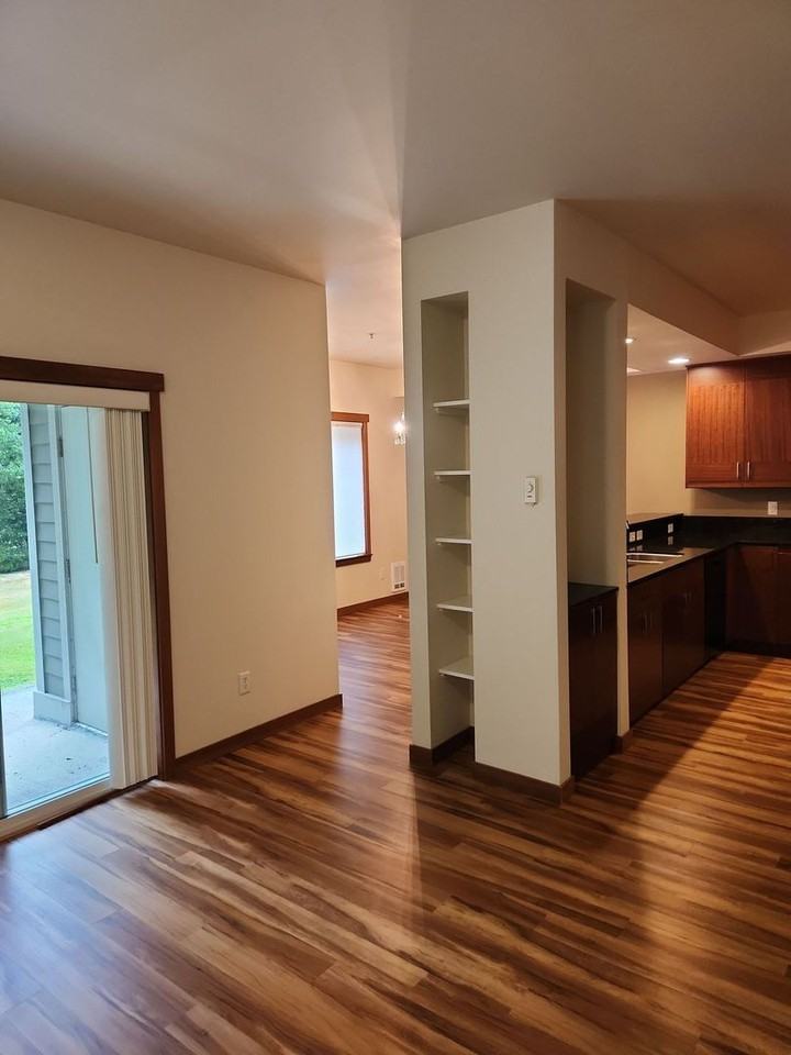 4615 Quinn Ct #102 - Photo 4 of 11