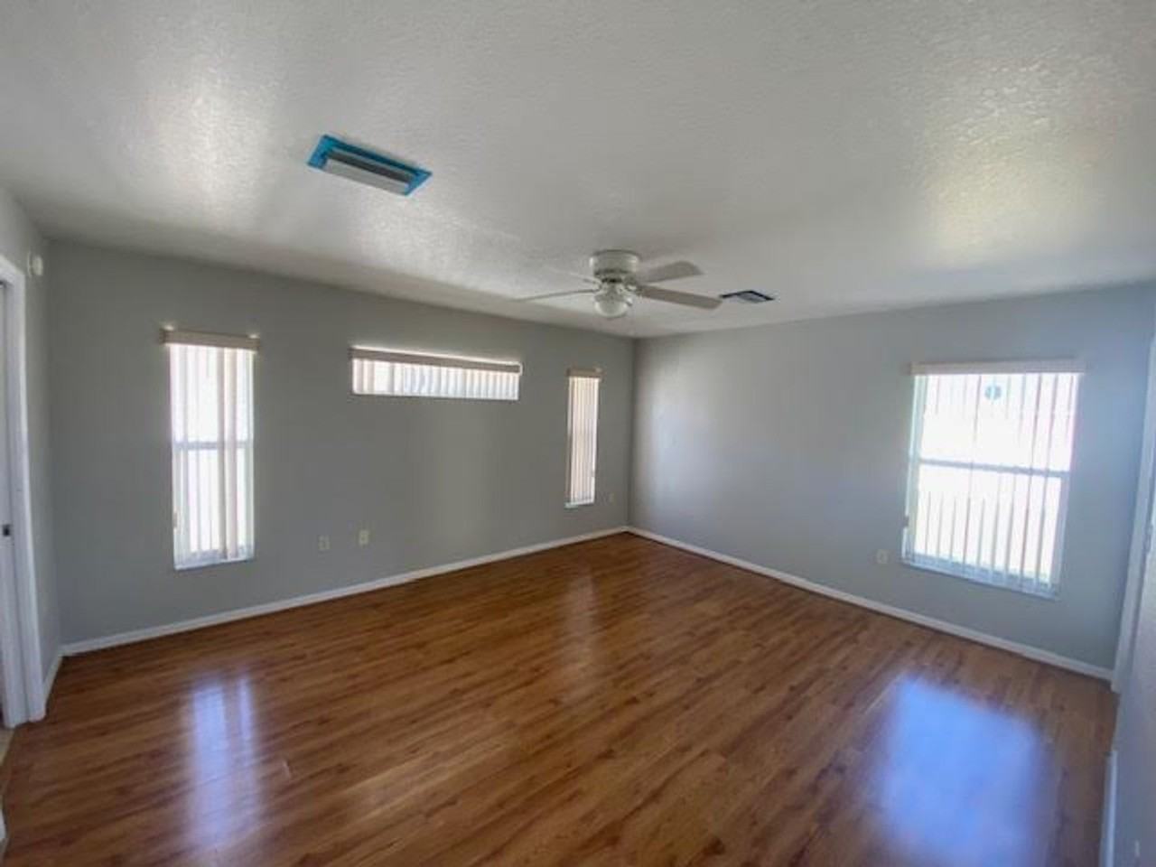 8427 Sw 136th St - Photo 7 of 19