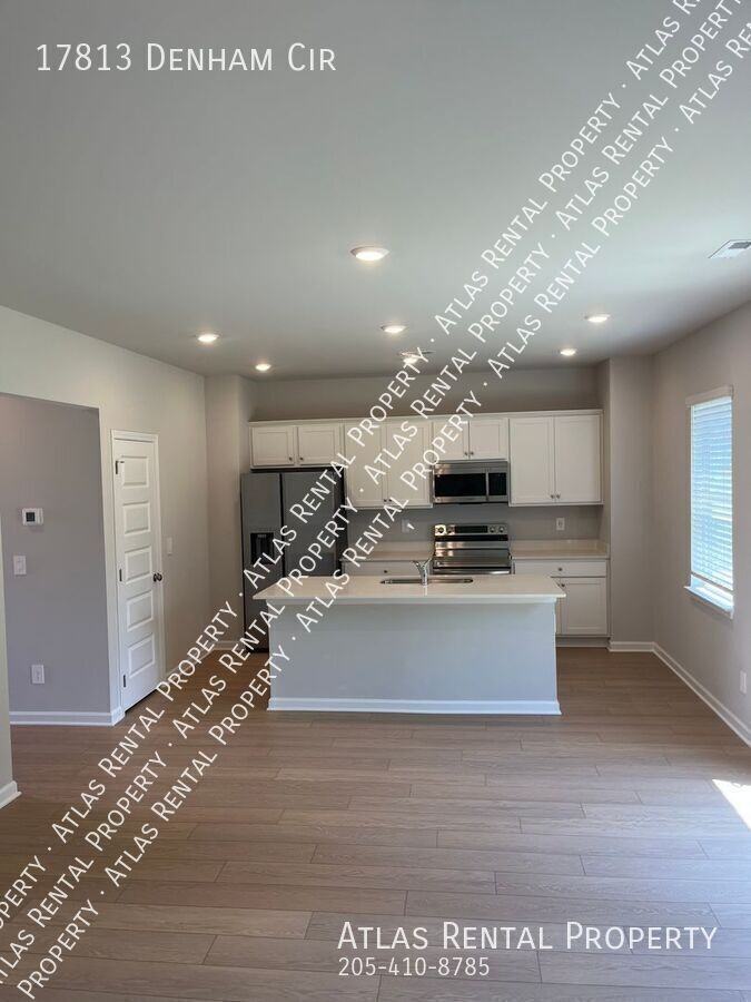 17813 Denham Cir - Photo 2 of 12