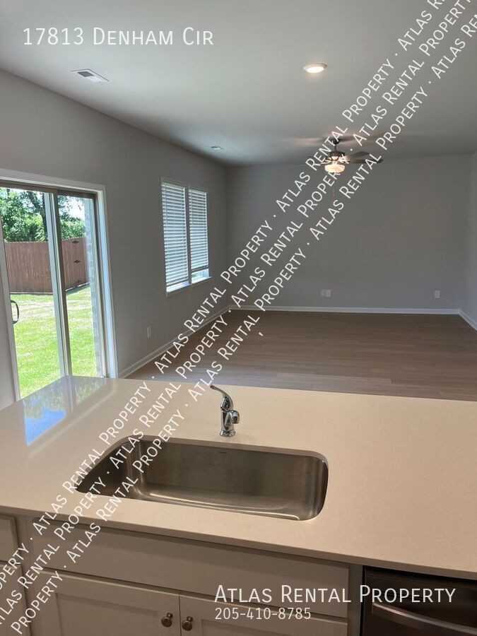 17813 Denham Cir - Photo 4 of 12