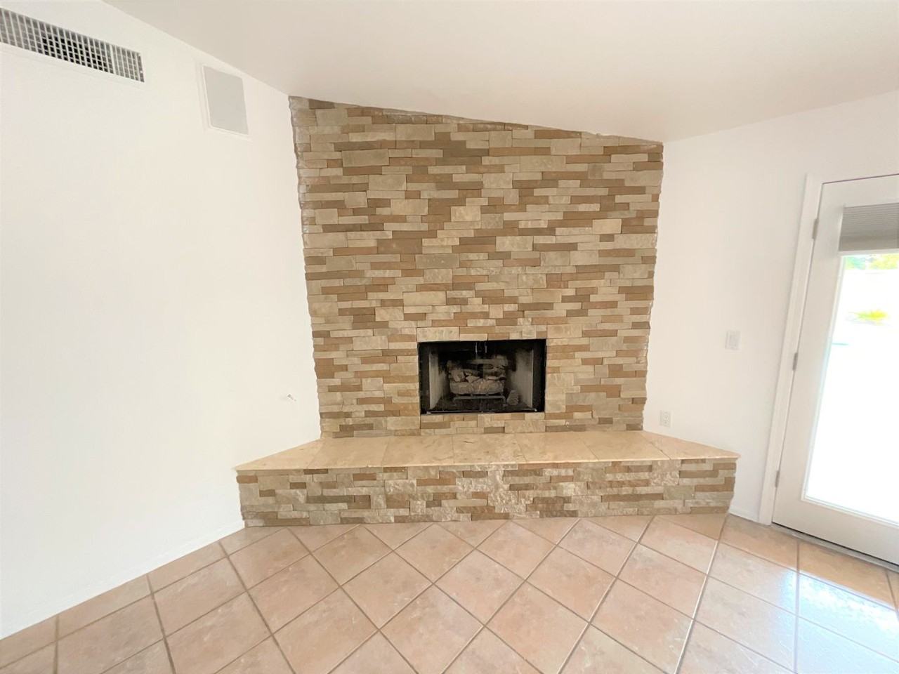 7816 E Starbright Ct - Photo 7 of 36