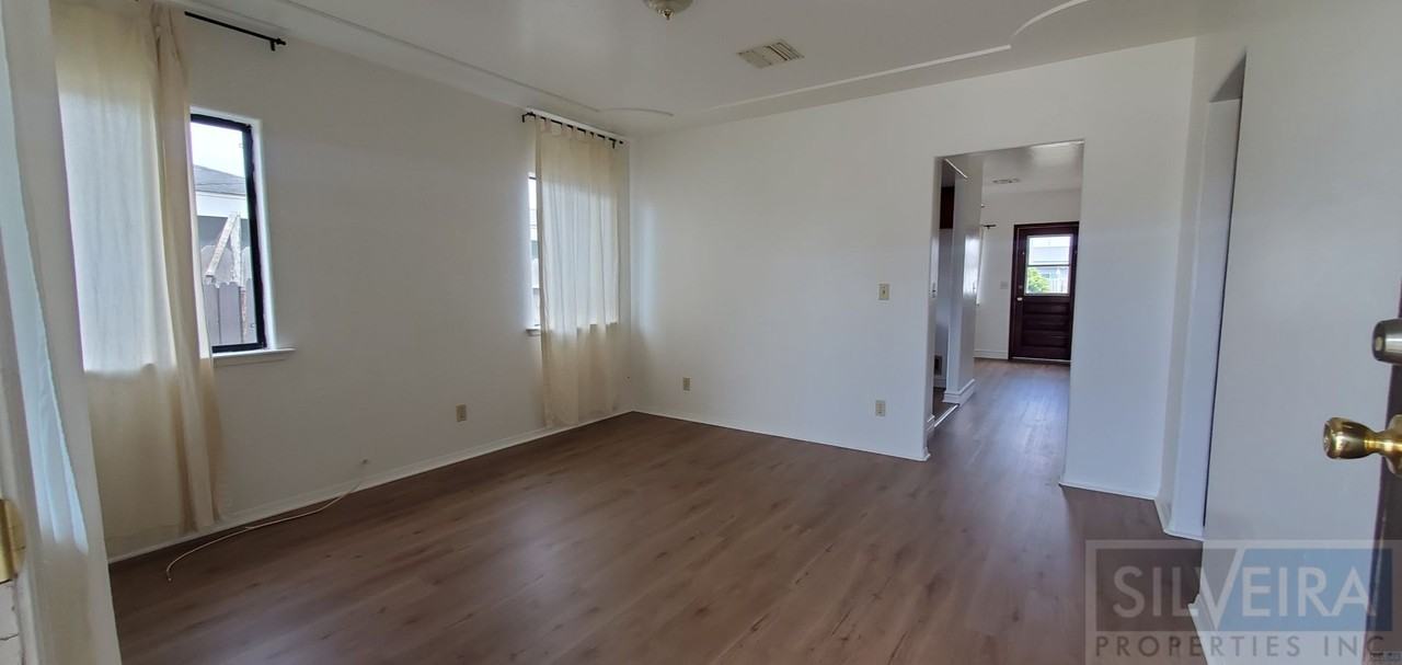 540 Tognazzini Ave - Photo 4 of 50