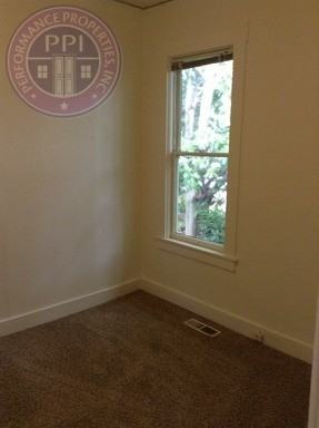 3723 Se Stephens St - Photo 5 of 17