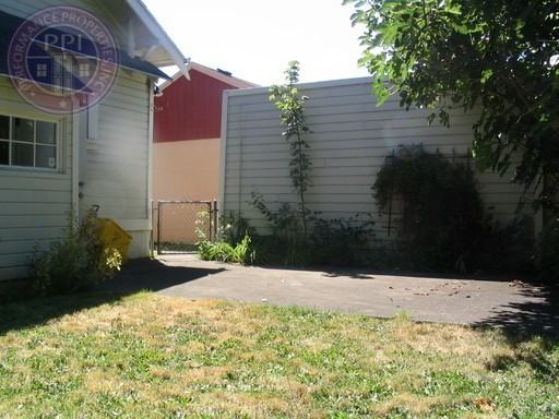 3723 Se Stephens St - Photo 2 of 4