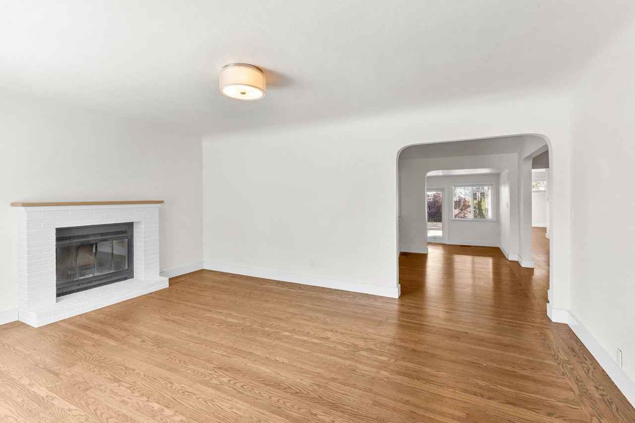 125 S Seymour St - Photo 3 of 50