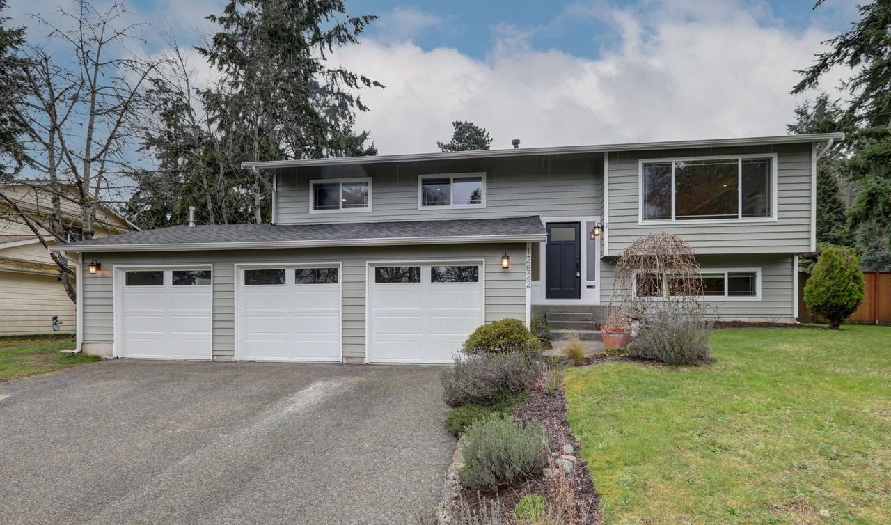 12822 130th Ave Ne - Photo 2 of 25