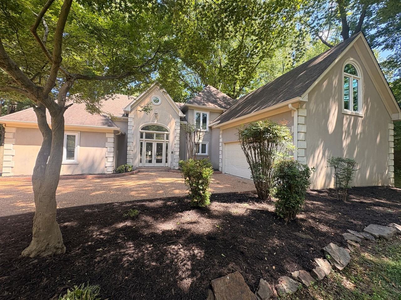 1703 Bryn Mawr Cv - Photo 4 of 31