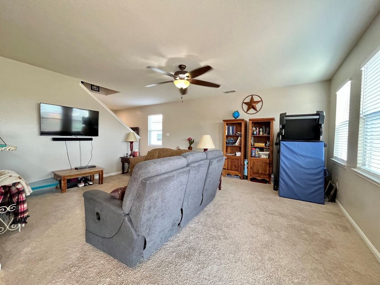 12227 Stratsburg - Photo 3 of 16