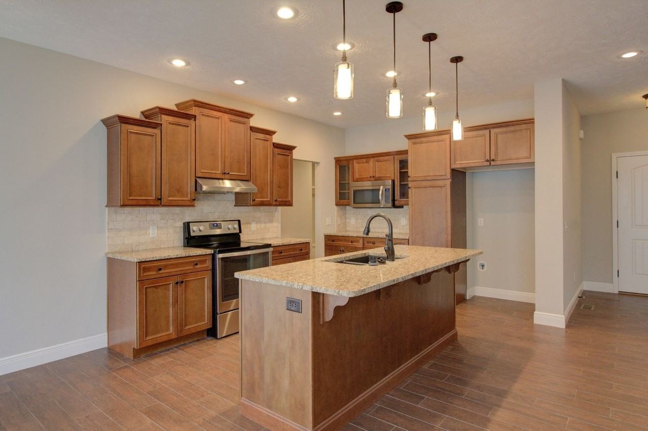 1954 N Pavilion Pl - Photo 5 of 22
