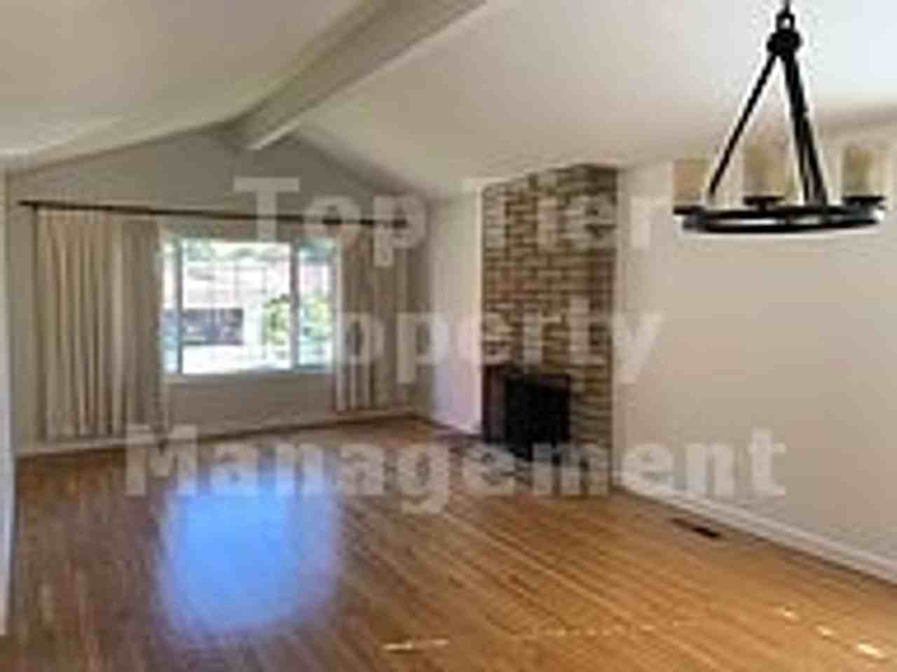 204 Paseo Del Rio - Photo 3 of 18