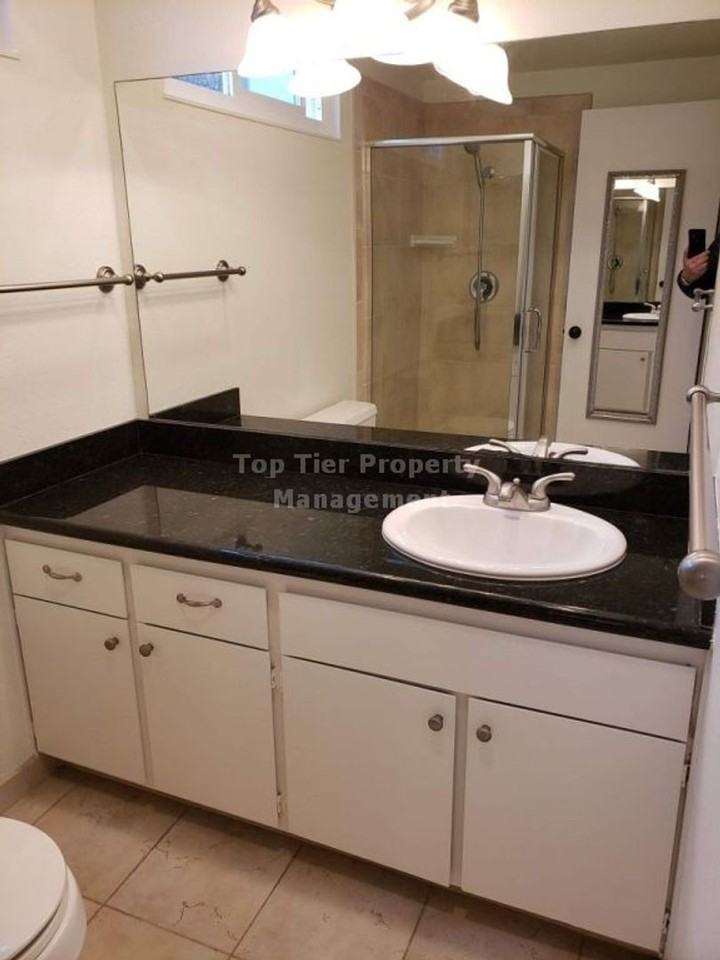 204 Paseo Del Rio - Photo 4 of 7