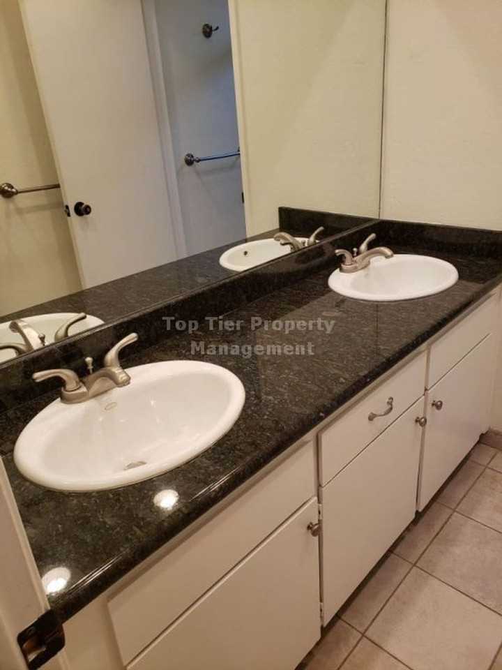 204 Paseo Del Rio - Photo 6 of 7