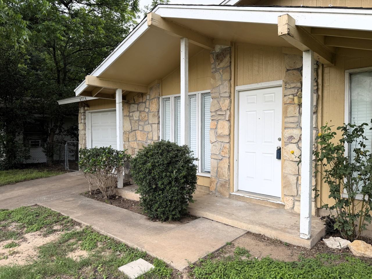 4714 Creek Bend Dr #1 - Photo 2 of 34