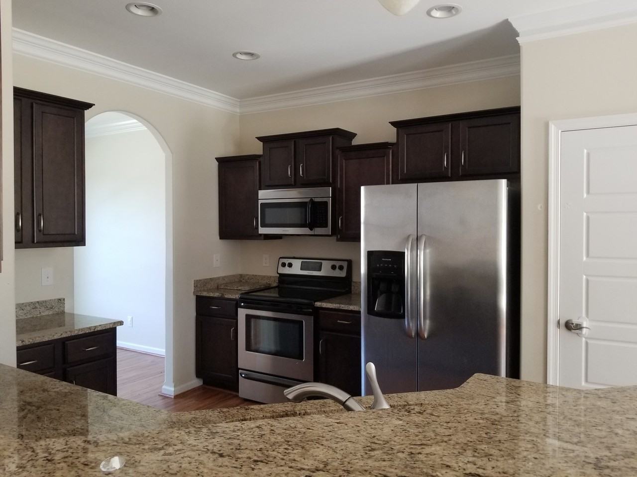159 Rowse Dr - Photo 5 of 8