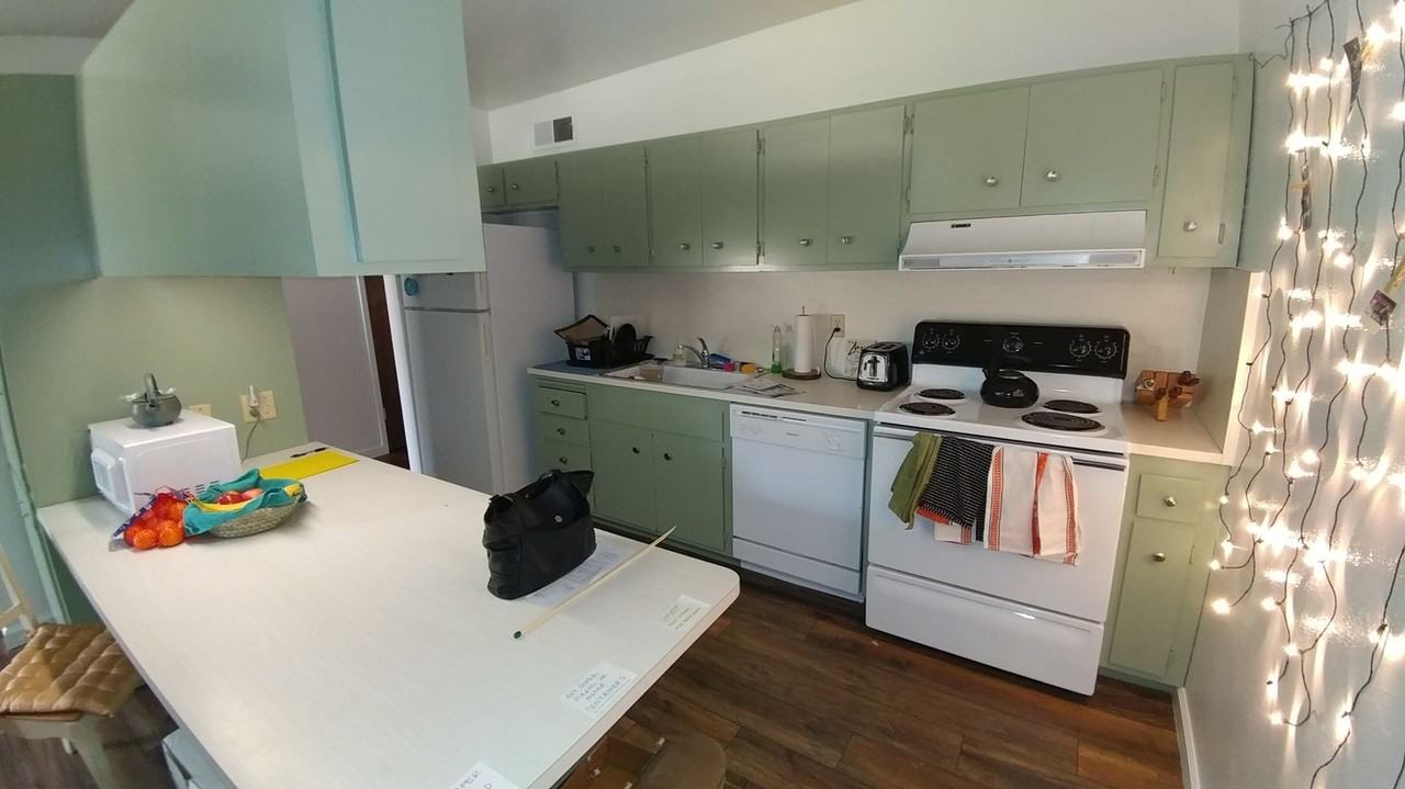 619 Villanova Dr - Photo 2 of 22