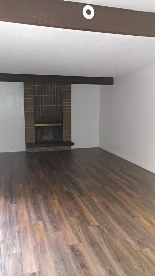619 Villanova Dr - Photo 3 of 22