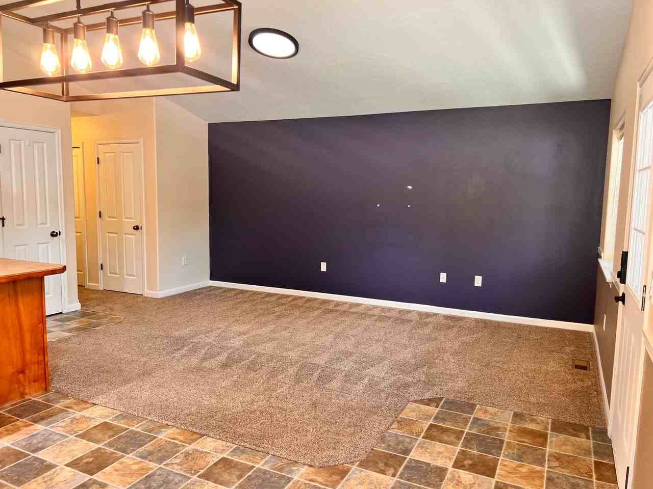 5204 Excalibur Way - Photo 4 of 27