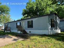 featured image of 132 Ne Coachlight Dr