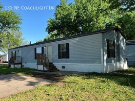 132 Ne Coachlight Dr - Photo 1 of 1