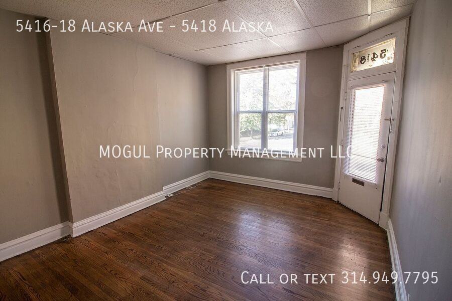 5416 Alaska Ave #5418ALASKA - Photo 3 of 11