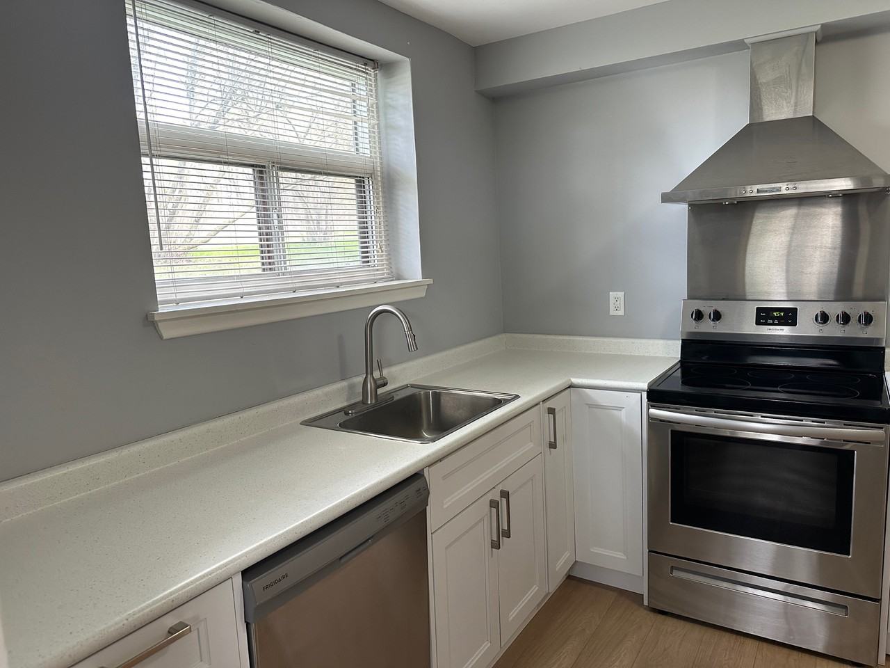 1033 Ravine Rd #1 - Photo 4 of 13