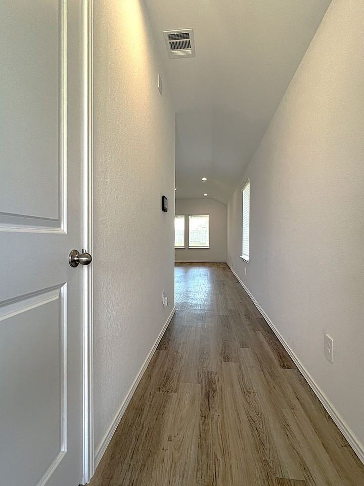 15019 Ashton Meadows Dr - Photo 2 of 31
