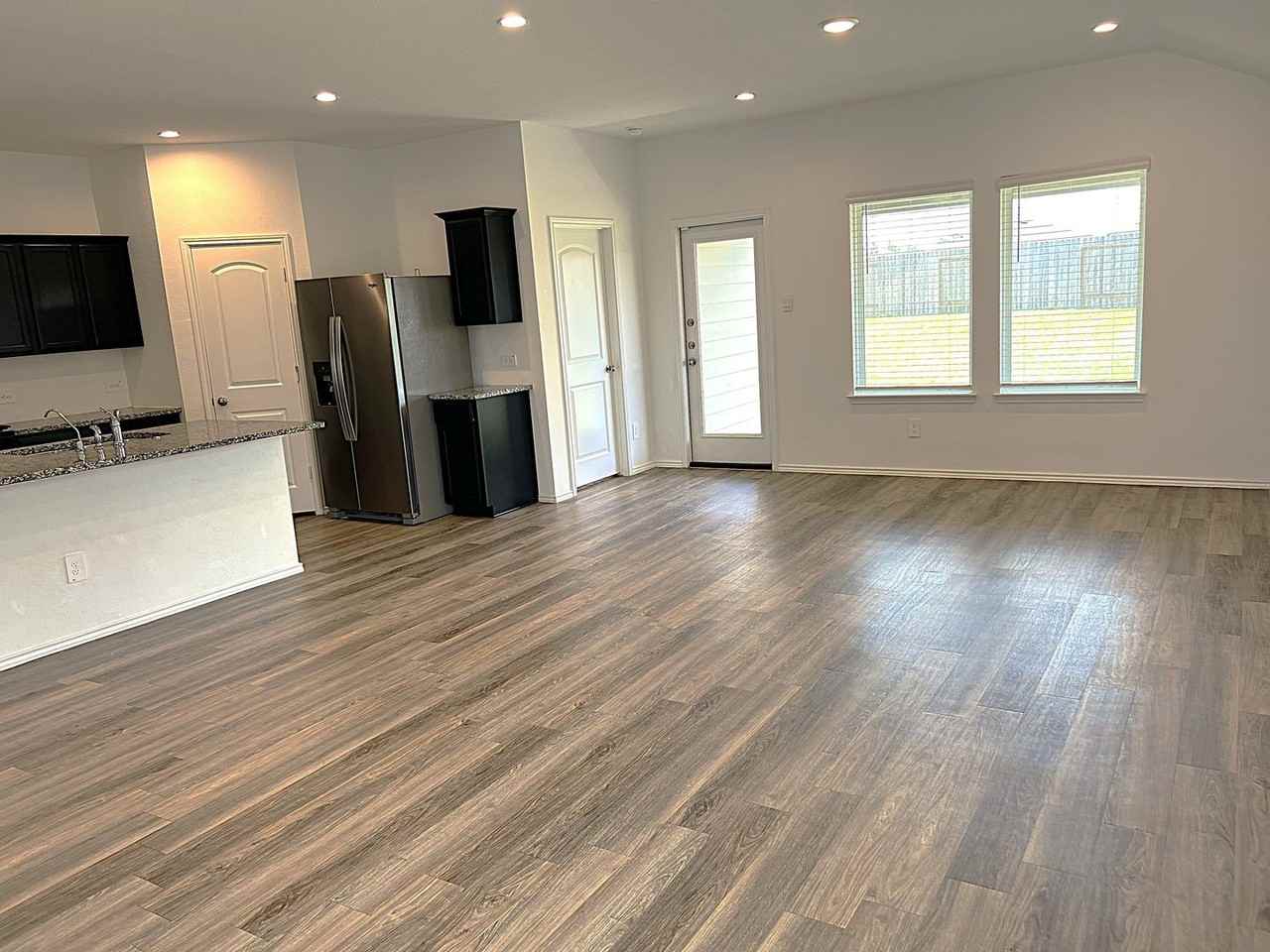 15019 Ashton Meadows Dr - Photo 3 of 31