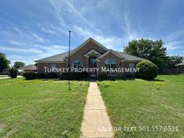 featured image of 18 Kimberly Dr