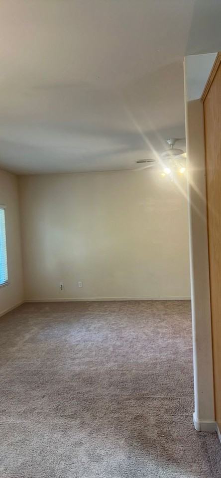 689 Gateway Cir - Photo 6 of 9