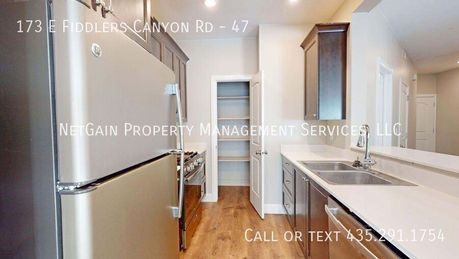 173 E Fiddlers Canyon Rd #47 - Photo 7 of 29