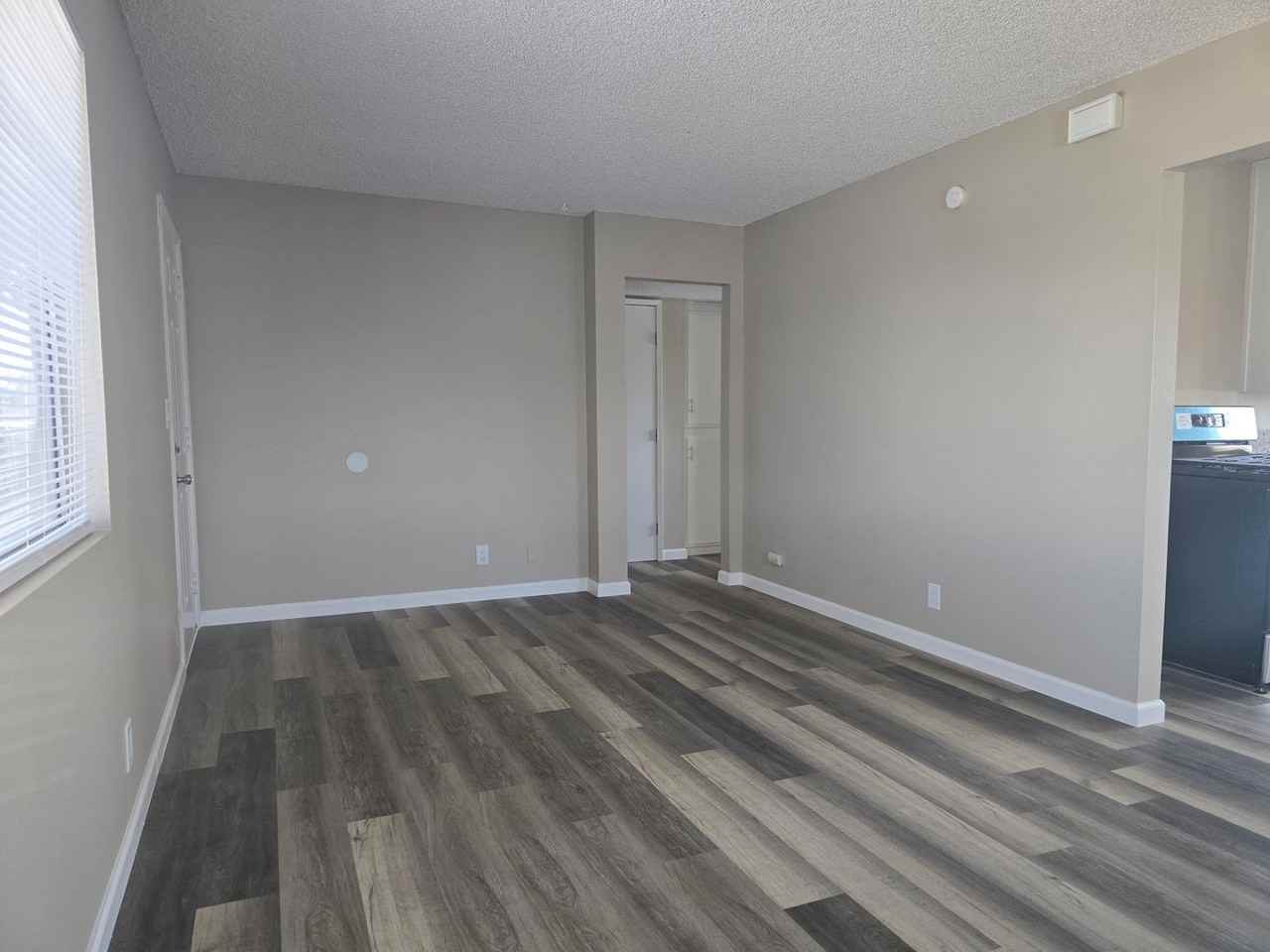 1332 N Norma St - Photo 3 of 10