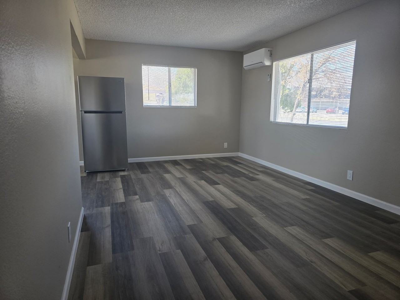 1332 N Norma St - Photo 4 of 10