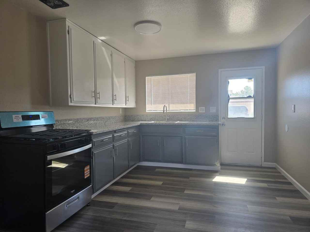 1332 N Norma St - Photo 5 of 10