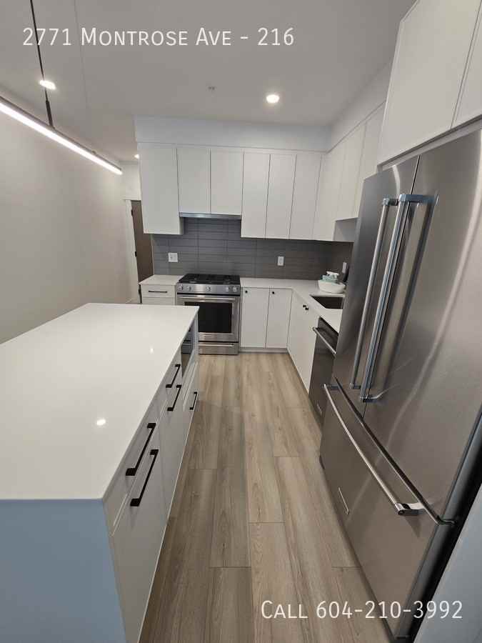 2771 Montrose Ave #216 - Photo 3 of 11