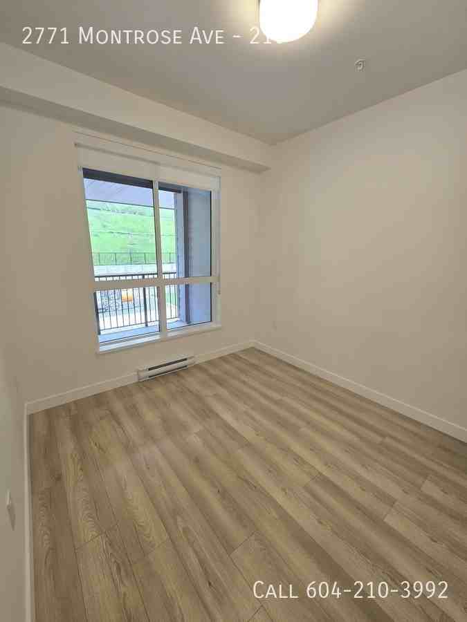 2771 Montrose Ave #216 - Photo 6 of 11