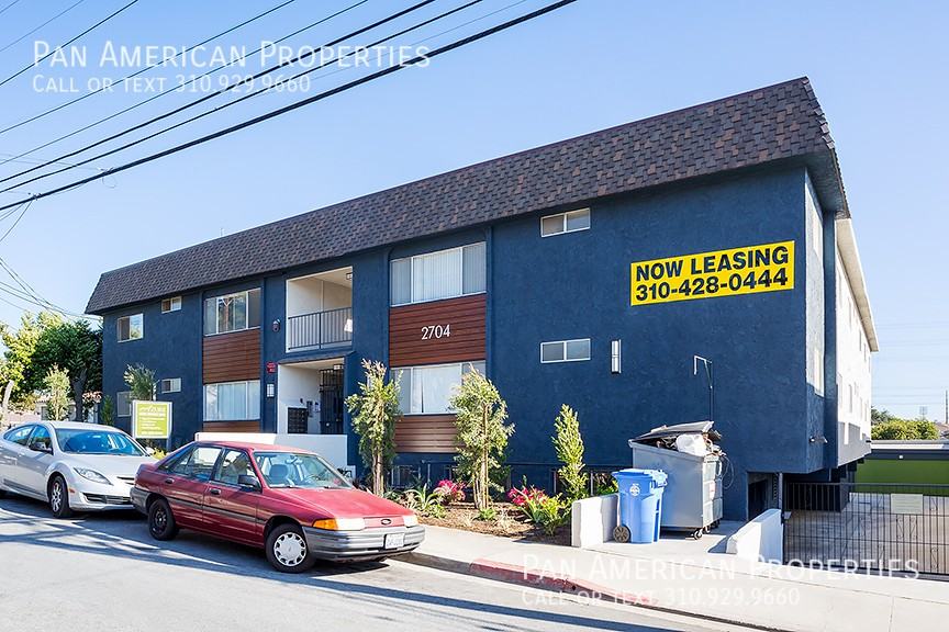 2704 Vanderbilt Ln #13 - Photo 3 of 24