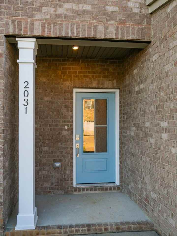 2031 Sperling Dr - Photo 3 of 40