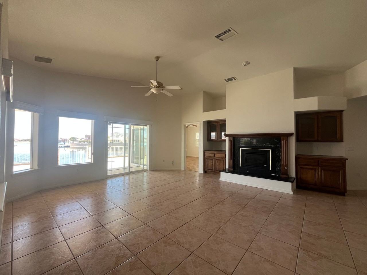 14383 Rivers Edge Rd - Photo 3 of 24