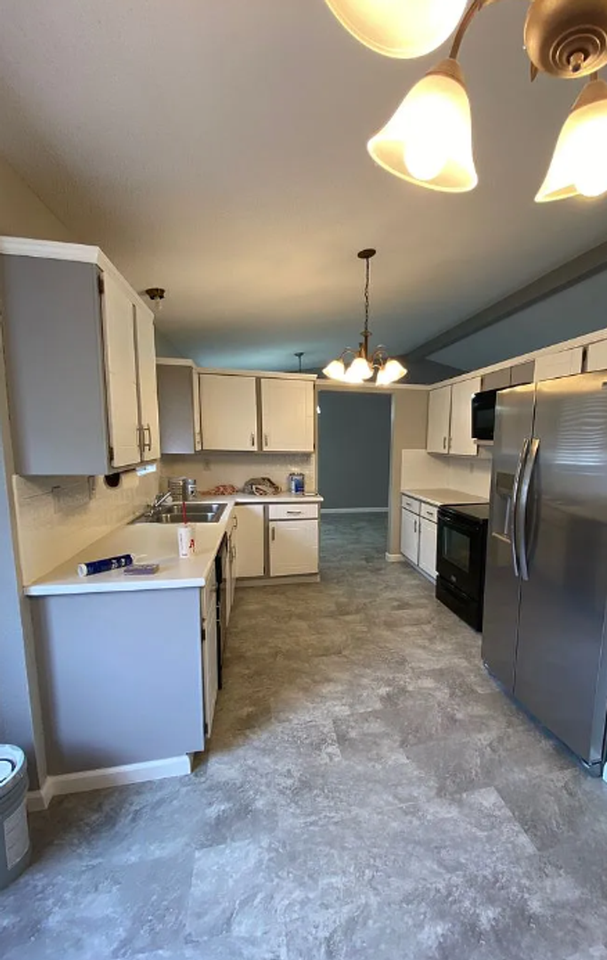 2138 42nd Ave - Photo 4 of 18