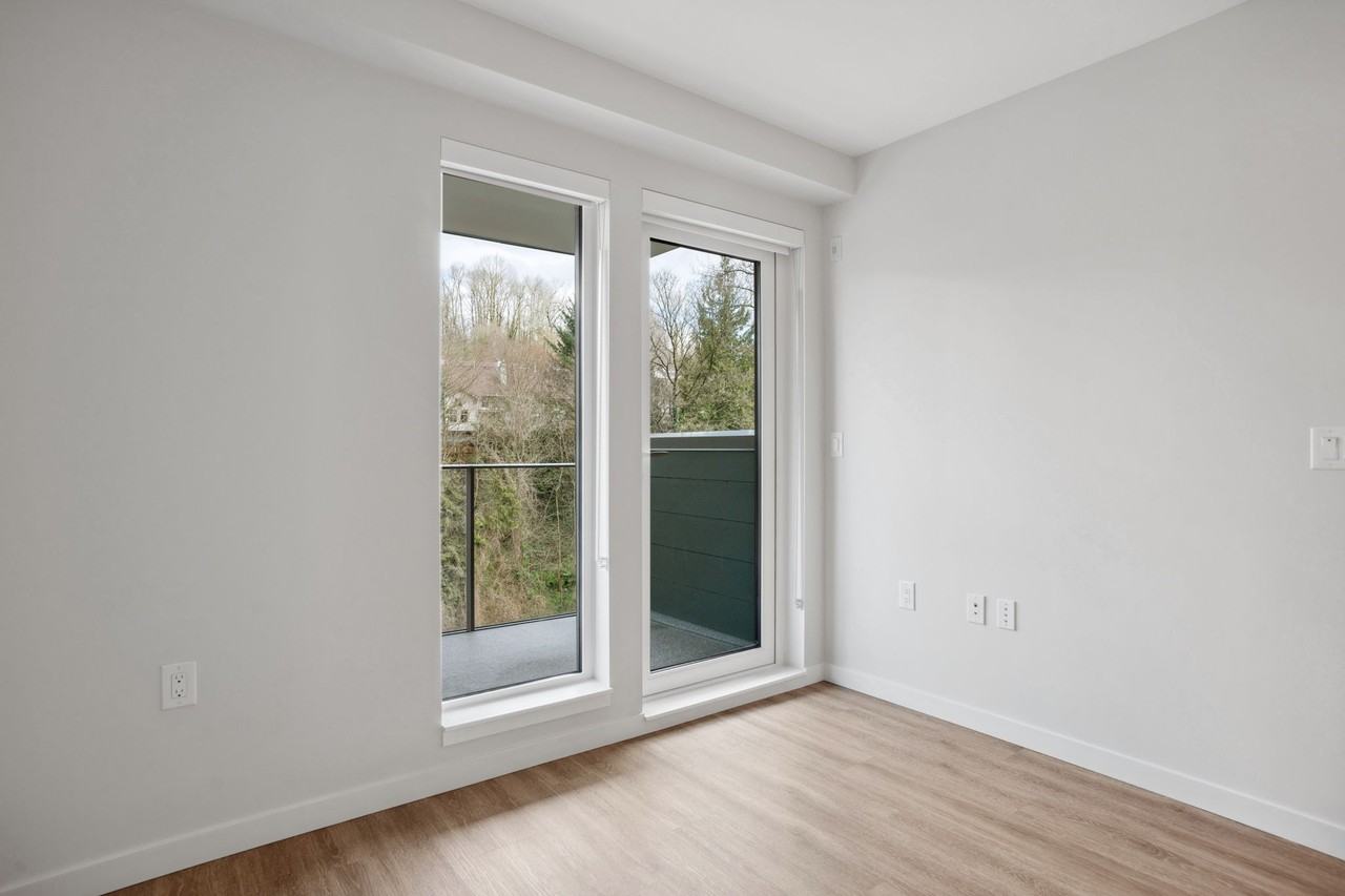 3435 Sawmill Crescent #422 - Photo 5 of 27
