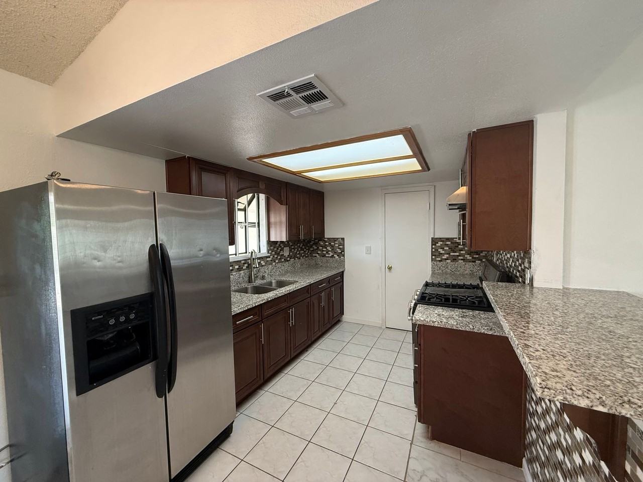 2108 Chaparral Dr - Photo 5 of 12